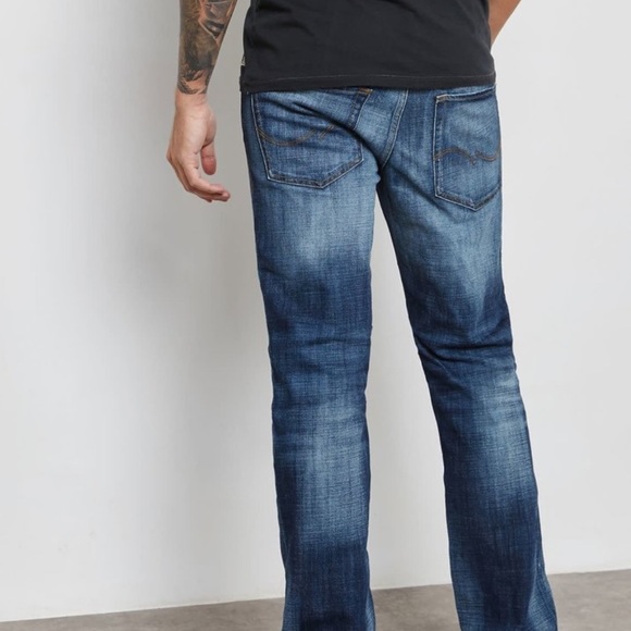 Jack and Jones Clark Original Fade Wash - Picture 2 of 2
